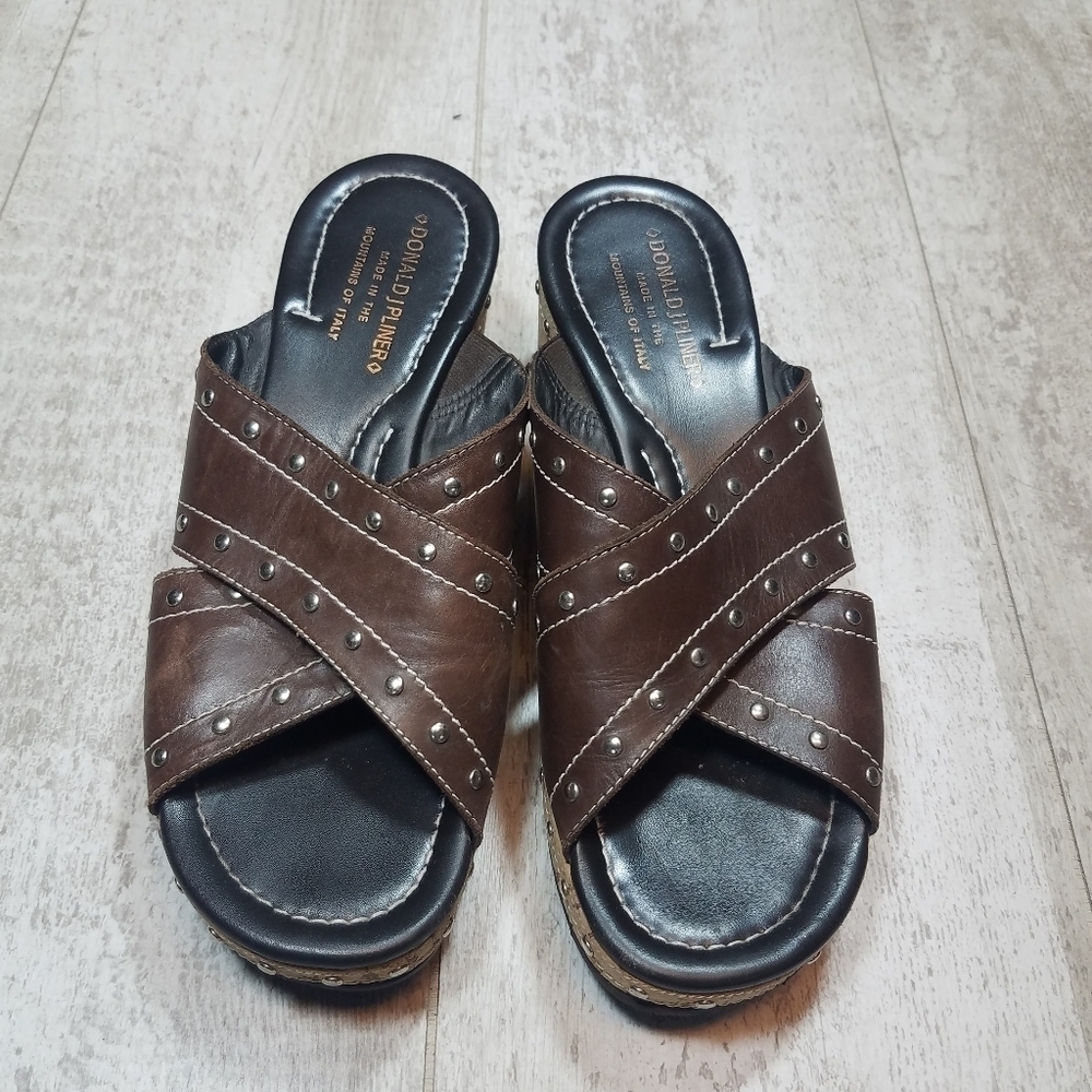 Donald Pliner Syra Brown Strappy Studded Wedges 8 - Picture 3 of 9